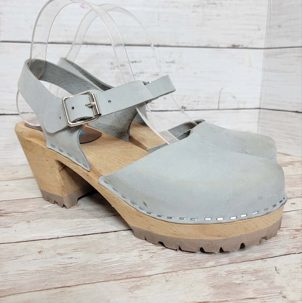 MIA Abba clogs in light blue/grey suede